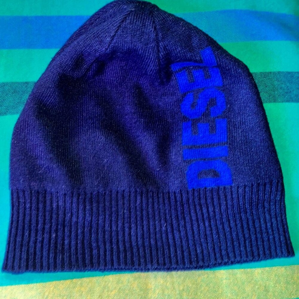 DIESEL navy and royal blue beanie EUC